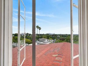 2798 McConnel, Los Angeles CA 90064