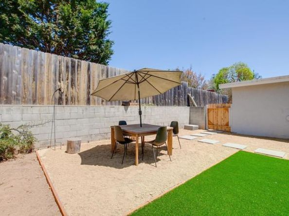 1710 Valley Place, Carlsbad CA 92008