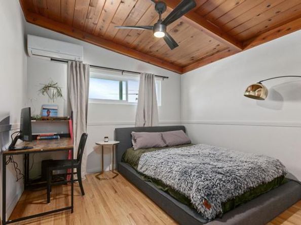 1710 Valley Place, Carlsbad CA 92008