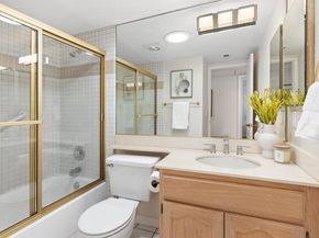 7757 Eads Avenue C4, La Jolla (san Diego) CA 92037