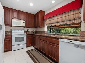 451 Windyridge, Escondido CA 92026