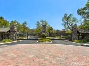 2381 Douglaston Glen, Escondido CA 92026