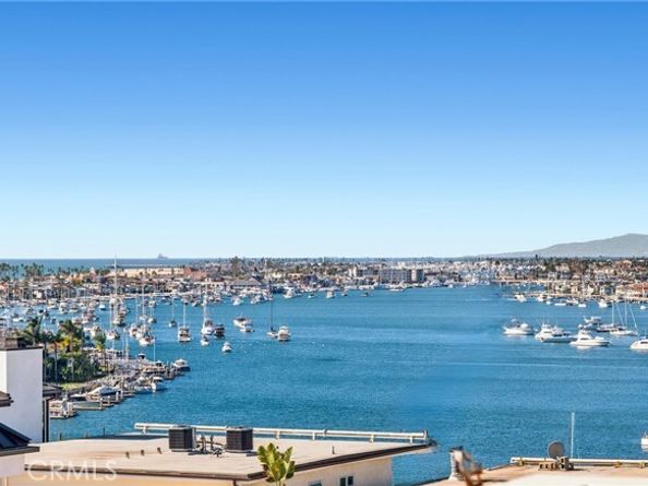 2520 Seaview Avenue, Corona Del Mar (newport Beach) CA 92625