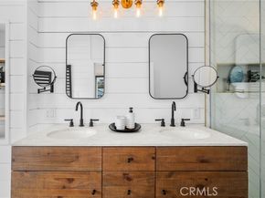 7422 valaho, Tujunga (los Angeles) CA 91042