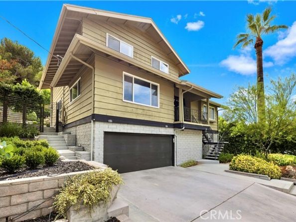 22921 Cass Avenue, Woodland Hills (los Angeles) CA 91364