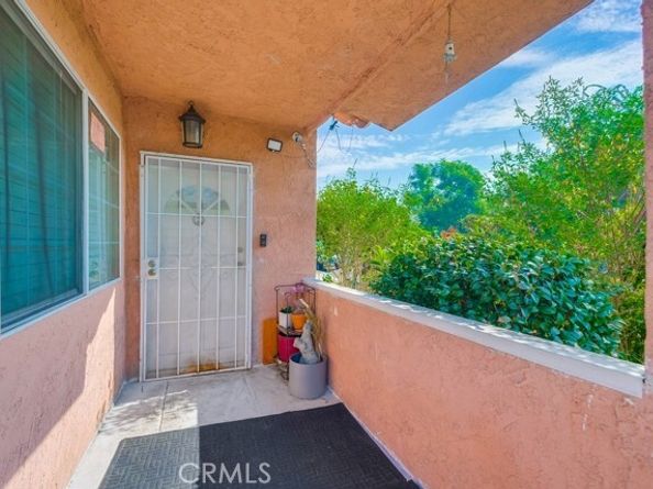 2663 Loosmore, Los Angeles CA 90065