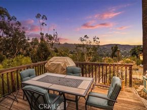 9730 Mustang Way, Sunland (los Angeles) CA 91040