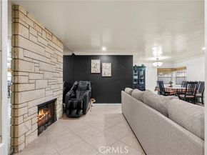 9253 Hayvenhurst Avenue, North Hills (los Angeles) CA 91343