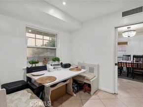 9253 Hayvenhurst Avenue, North Hills (los Angeles) CA 91343