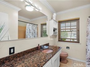 9253 Hayvenhurst Avenue, North Hills (los Angeles) CA 91343
