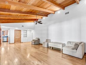 19130 Charles Street, Tarzana (los Angeles) CA 91356