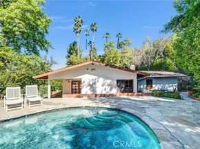 19130 Charles Street, Tarzana (los Angeles) CA 91356