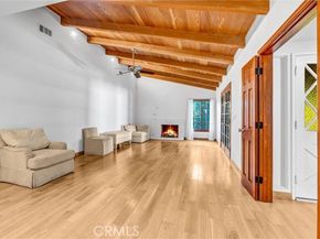 19130 Charles Street, Tarzana (los Angeles) CA 91356