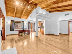 19130 Charles Street, Tarzana (los Angeles) CA 91356