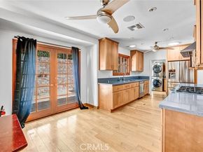 19130 Charles Street, Tarzana (los Angeles) CA 91356