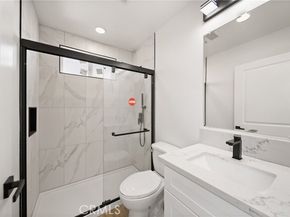 6714 Jellico, Los Angeles CA 91406