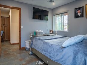 6930 Balcom, Reseda (los Angeles) CA 91335