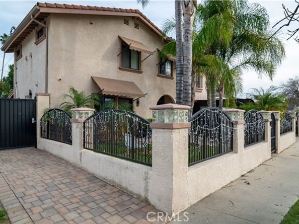 6930 Balcom, Reseda (los Angeles) CA 91335