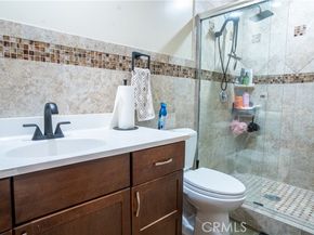 6930 Balcom, Reseda (los Angeles) CA 91335