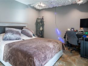 6930 Balcom, Reseda (los Angeles) CA 91335