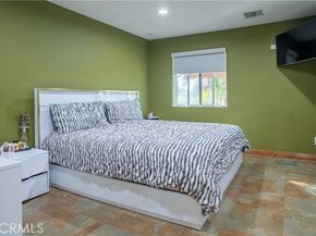 6930 Balcom, Reseda (los Angeles) CA 91335