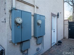 6930 Balcom, Reseda (los Angeles) CA 91335