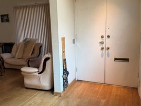 4325 Whitsett, Studio City (los Angeles) CA 91604