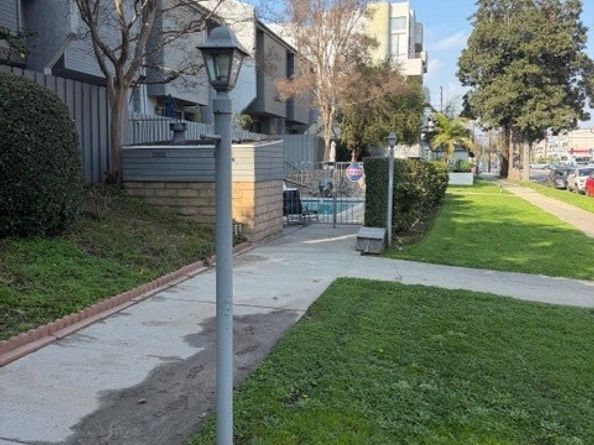 4325 Whitsett, Studio City (los Angeles) CA 91604