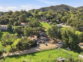 23956 Los Rosas Street, West Hills (los Angeles) CA 91304