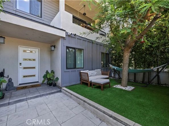 8404 Woodley Place, North Hills (los Angeles) CA 91343