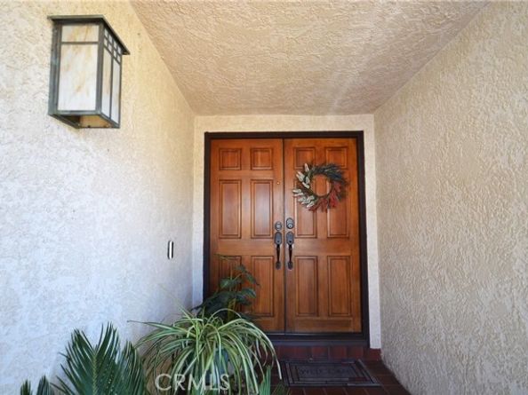 9730 Mustang Way, Burbank CA 91040