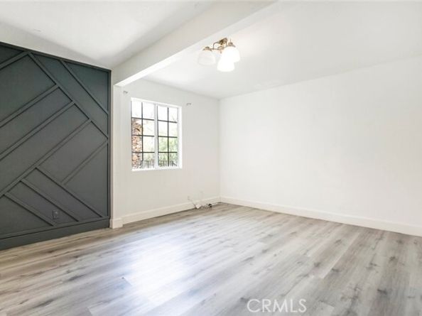 10058 Sunland Boulevard, Burbank CA 91040