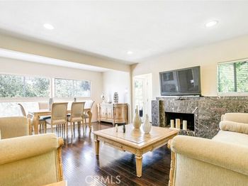 10058 Sunland Boulevard