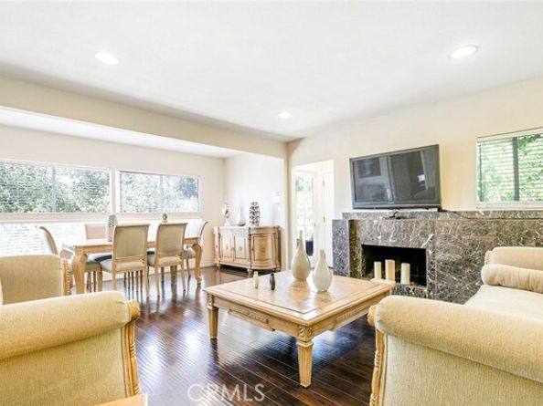 10058 Sunland Boulevard, Burbank CA 91040