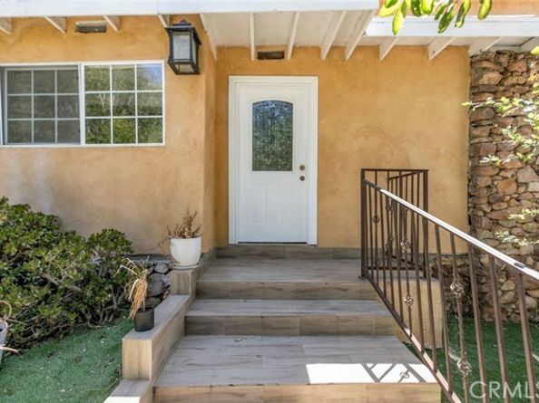 10058 Sunland Boulevard, Burbank CA 91040