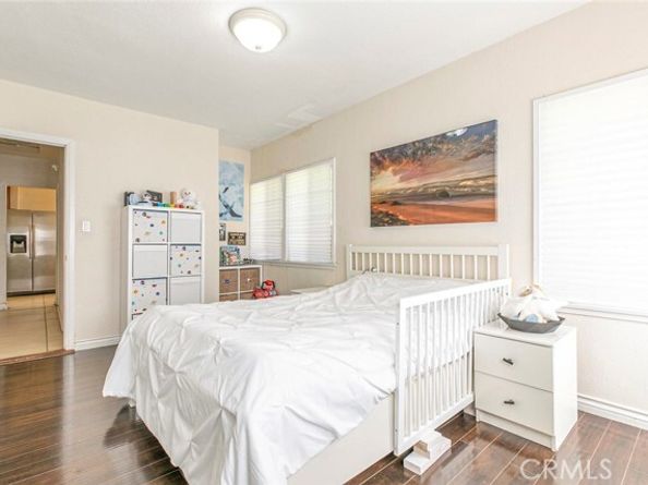 10058 Sunland Boulevard, Burbank CA 91040
