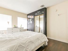 10058 Sunland Boulevard, Burbank CA 91040
