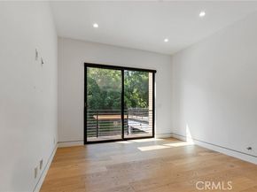 4653 Vanalden Avenue, Tarzana (los Angeles) CA 91356