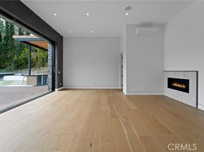 4653 Vanalden Avenue, Tarzana (los Angeles) CA 91356
