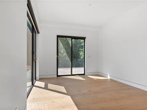 4653 Vanalden Avenue, Tarzana (los Angeles) CA 91356