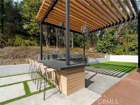 4653 Vanalden Avenue, Tarzana (los Angeles) CA 91356
