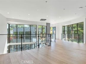 4653 Vanalden Avenue, Tarzana (los Angeles) CA 91356