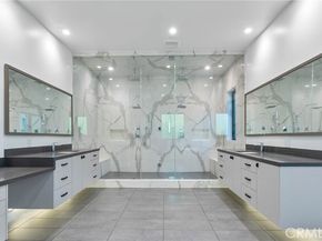 4653 Vanalden Avenue, Tarzana (los Angeles) CA 91356