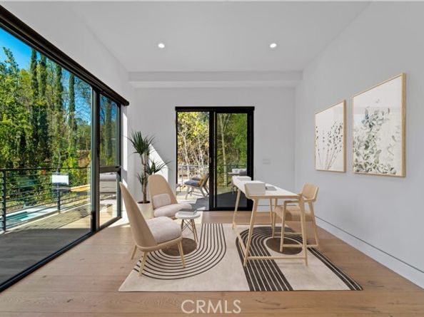 4653 Vanalden Avenue, Tarzana (los Angeles) CA 91356