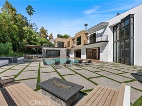 4653 Vanalden Avenue, Tarzana (los Angeles) CA 91356