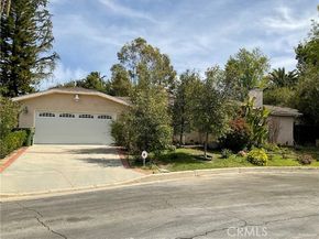 18310 Karen Drive, Tarzana (los Angeles) CA 91356