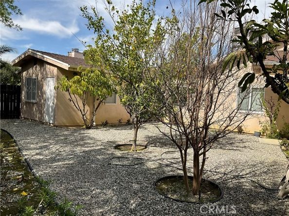 18310 Karen Drive, Tarzana (los Angeles) CA 91356