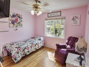 8444 Remmet Avenue, Canoga Park (los Angeles) CA 91304