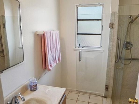 8444 Remmet Avenue, Canoga Park (los Angeles) CA 91304
