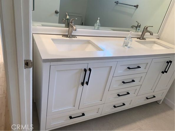 24000 Lance Place, West Hills (los Angeles) CA 91307